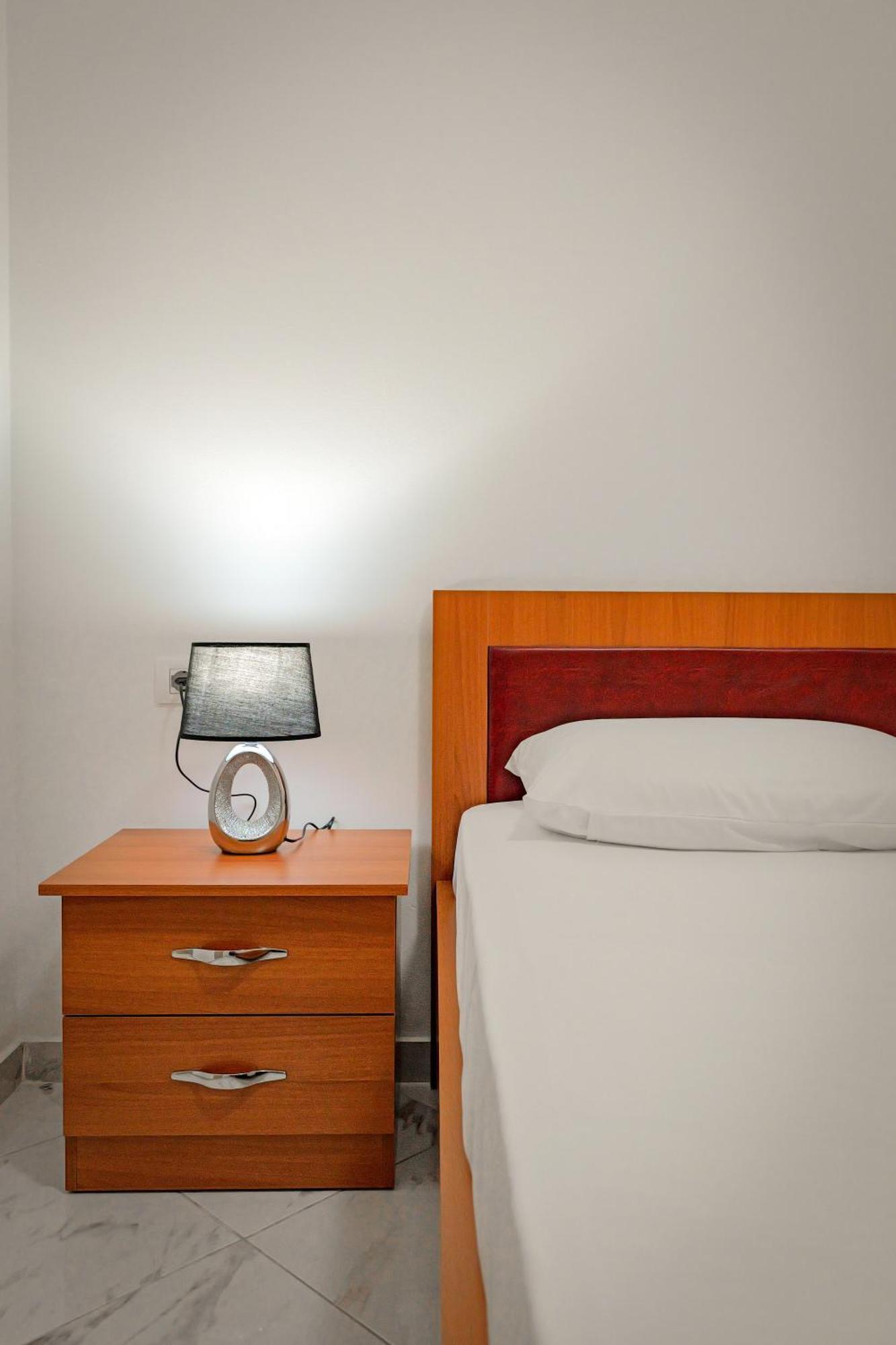 Valentina Apartment 1 Sarande Bagian luar foto