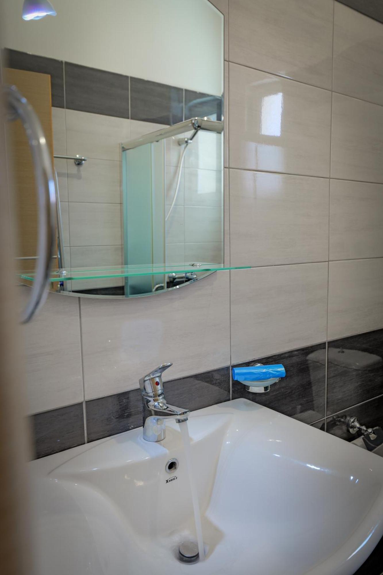 Valentina Apartment 1 Sarande Bagian luar foto