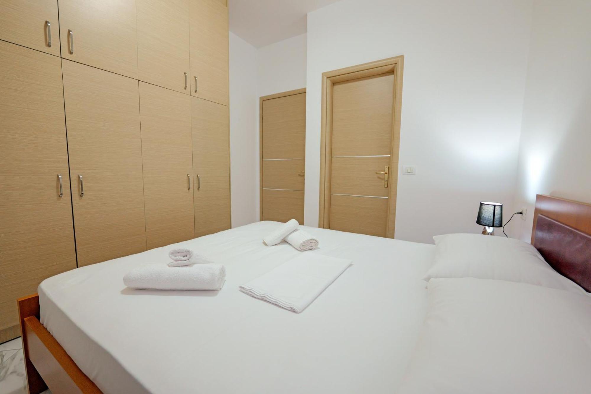 Valentina Apartment 1 Sarande Bagian luar foto