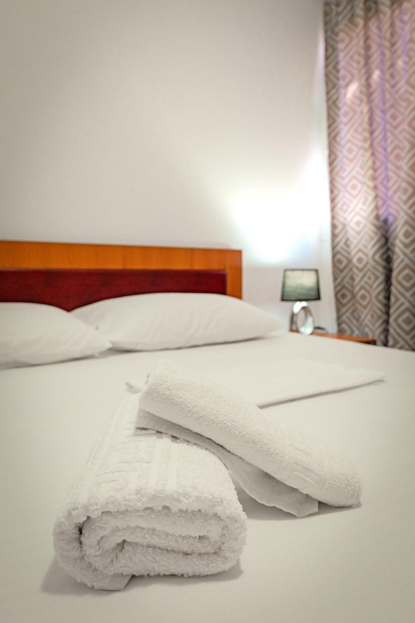 Valentina Apartment 1 Sarande Bagian luar foto