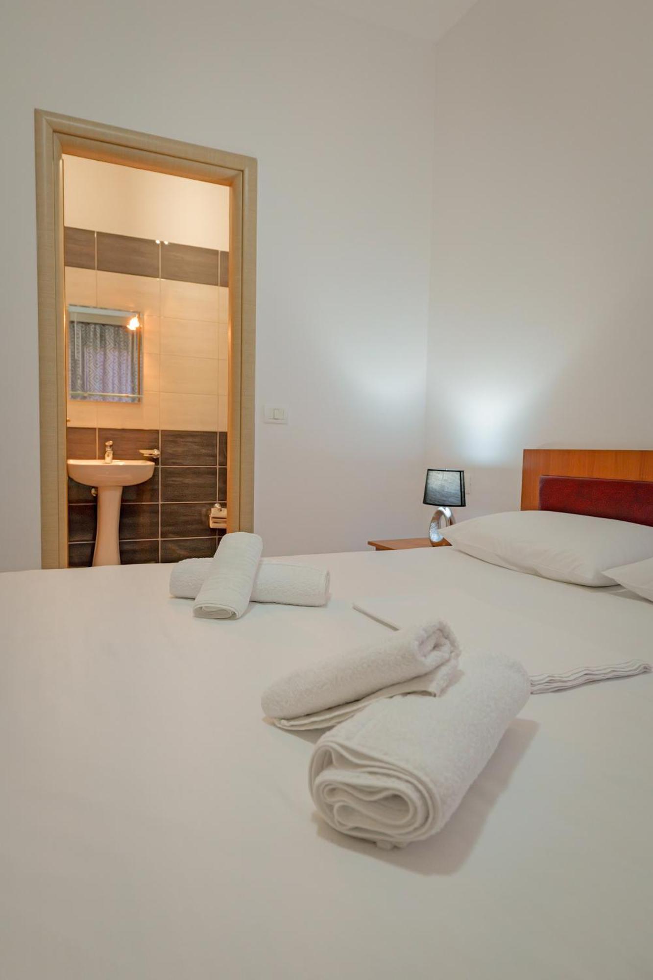 Valentina Apartment 1 Sarande Bagian luar foto